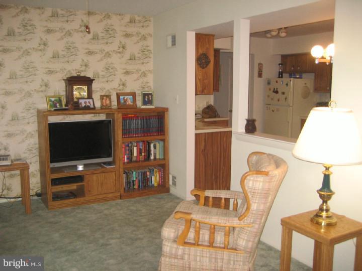 48 Dover Road Westampton, NJ 08060 - Photo 9 of 13 Family Room