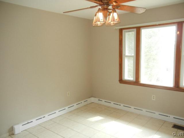 1031 Catasauqua Road Whitehall, PA 18052 - Photo 3 of 10 Gallery Image 3