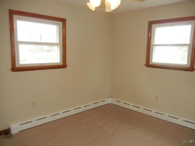 1031 Catasauqua Road Whitehall, PA 18052 - Photo 6 of 10 Gallery Image 6
