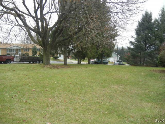 1031 Catasauqua Road Whitehall, PA 18052 - Photo 9 of 10 Gallery Image 9