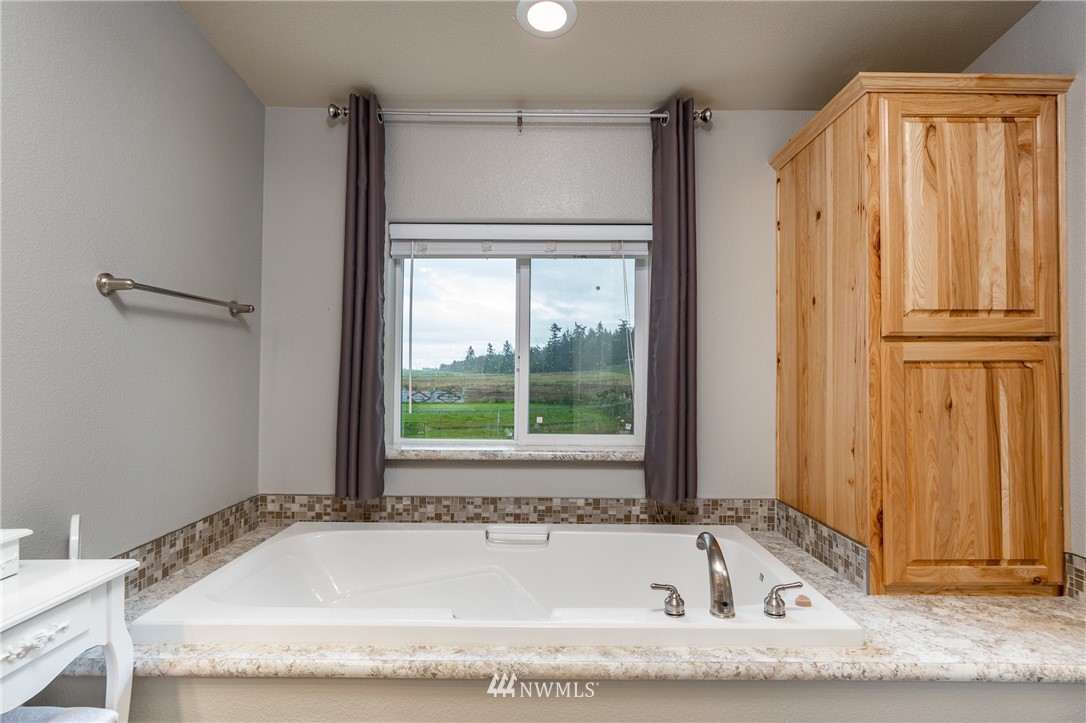93 West Green Valley Road Oak Harbor, WA 98277 - Photo 13 of 25 Gallery Image 13