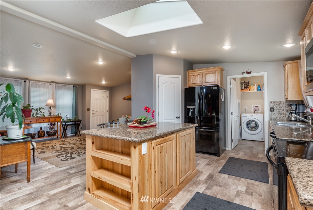 93 West Green Valley Road Oak Harbor, WA 98277 - Photo 6 of 25 Gallery Image 6