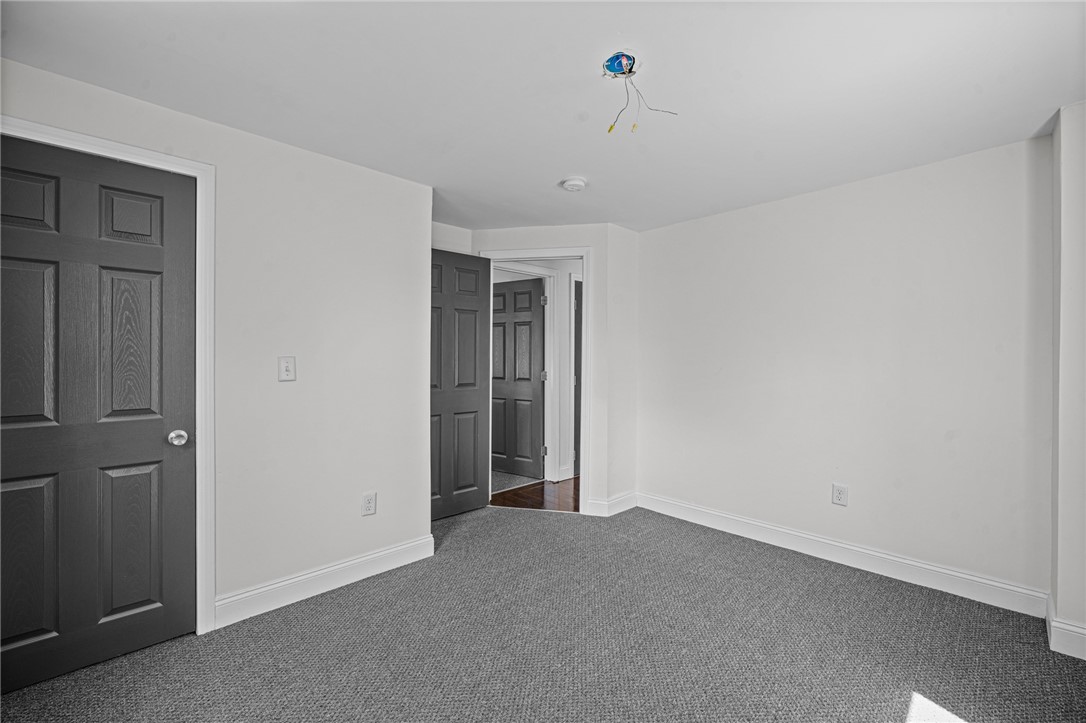 256 Riverside Avenue Warwick, RI 02889 - Photo 13 of 22