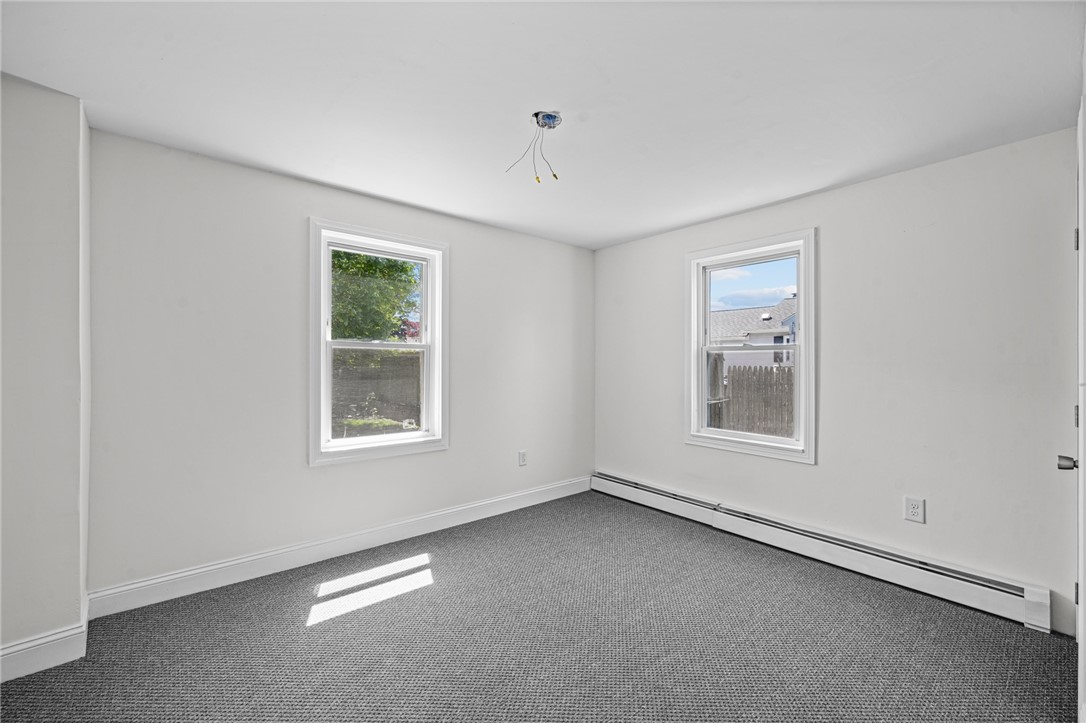 256 Riverside Avenue Warwick, RI 02889 - Photo 14 of 22