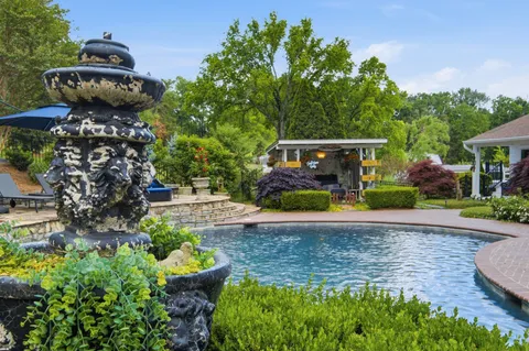 $2,495,000 | 2455 Long Hollow Pike, Hendersonville, TN 37075