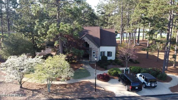 $950,000 | 50 Cochrane Castle Circle, Pinehurst, NC 28374