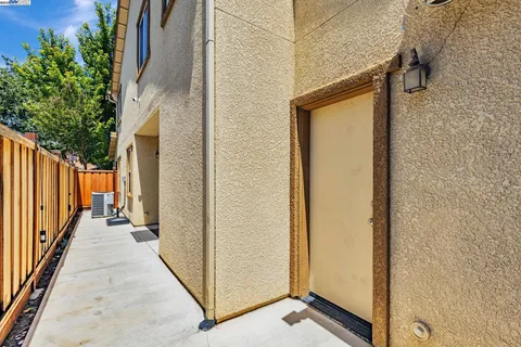 a view of a house with a garage