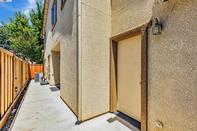 a view of a house with a garage