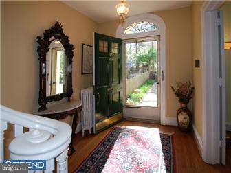 7 West Hampton Road Philadelphia, PA 19118 - Photo 2 of 12 Foyer