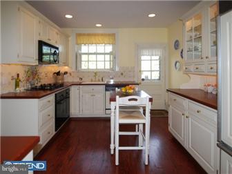 7 West Hampton Road Philadelphia, PA 19118 - Photo 6 of 12 Kitchen