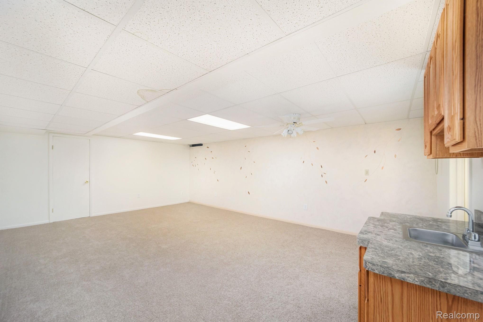 2139 Rochelle Park Drive, Unit 73 Rochester, MI 48309 - Photo 25 of 34 017A6452.jpg