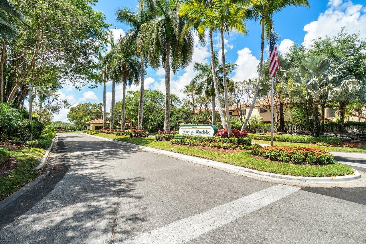 5535 Ashpon Court Boca Raton, FL 33486 - Photo 31 of 34 Manned Gated Entrance