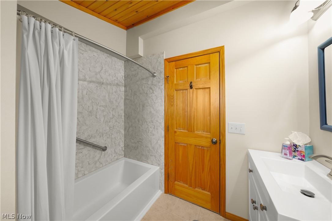 5982 Spieth Road Medina, OH 44256 - Photo 21 of 50 2nd floor bathroom