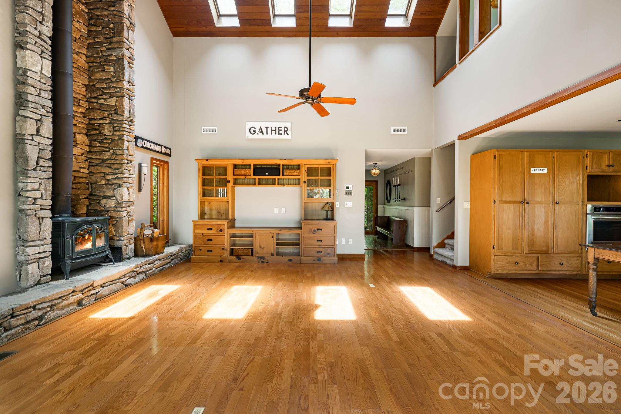 24 Smokey Road Asheville, NC 28803 - Photo 12 of 48 Gallery Image 12