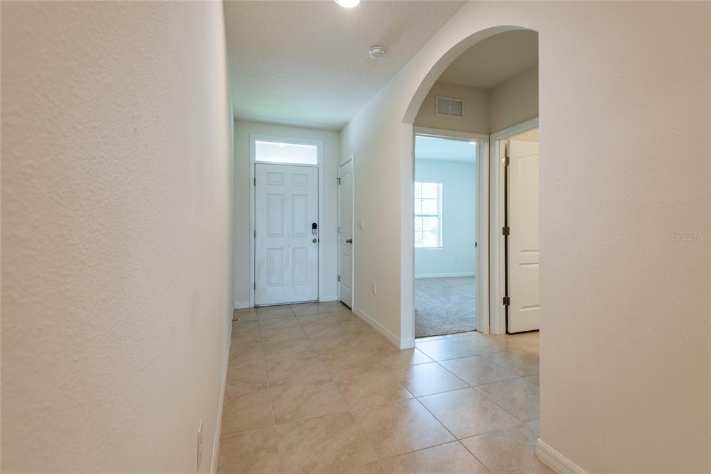 2433 White Poppy Drive Kissimmee, FL 34747 - Photo 6 of 40