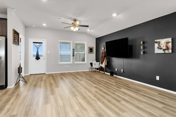 $268,000 | 2518 River Way, Navasota, TX 77868