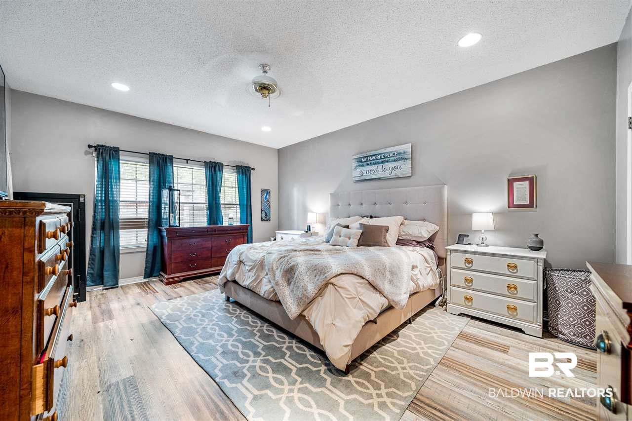 112 Meadowbrook Circle Daphne, AL 36526 - Photo 12 of 26