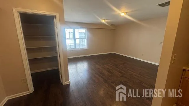 $2,250 | 401 North Avenue, Dunellen, NJ 08812