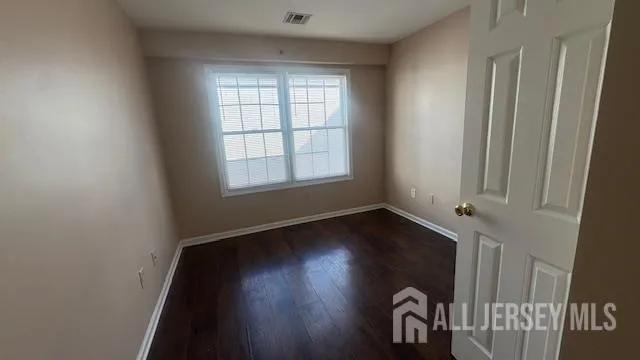 $2,250 | 401 North Avenue, Dunellen, NJ 08812