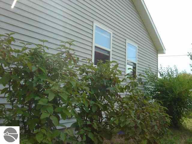 8587 Park Road Williamsburg, MI 49690 - Photo 36 of 36 1742683-35.JPG