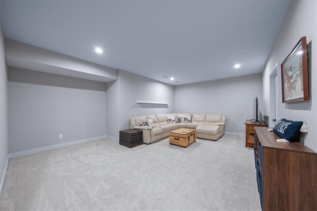 9525 Shady Bend Road Lenexa, KS 66227 - Photo 23 of 27