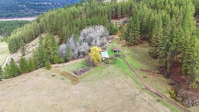$355,000 | 3434 G Rockcut Road, Kettle Falls, WA 99141