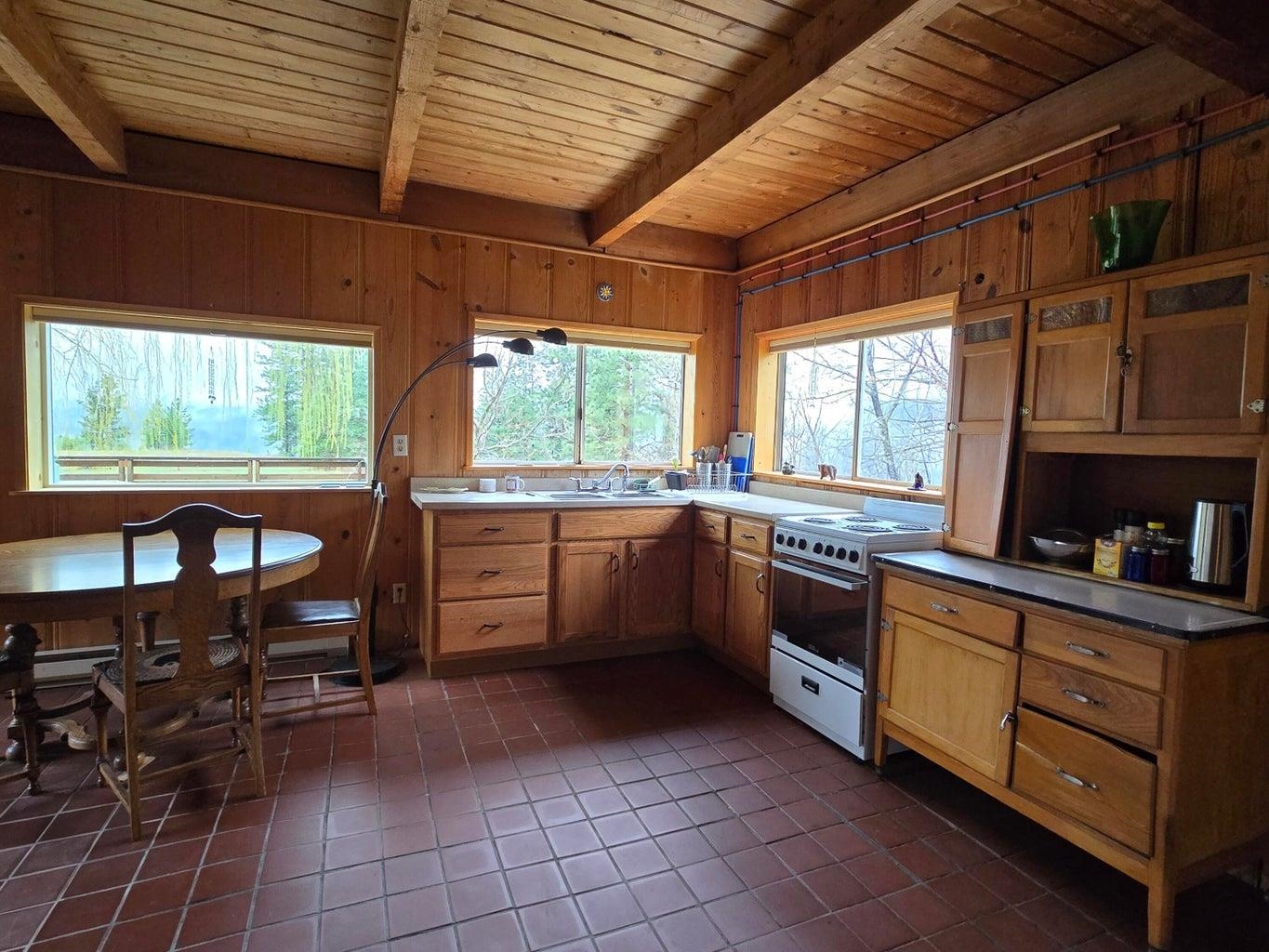 3434 G Rockcut Road Kettle Falls, WA 99141 - Photo 14 of 49