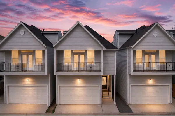 $524,900 | 1805 Palmetto Landing Drive, Houston, TX 77009