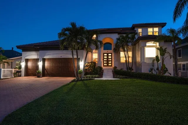 $2,925,000 | 14 Sunset Bay Drive, Belleair, FL 33756