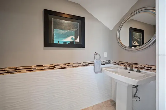 $2,925,000 | 14 Sunset Bay Drive, Belleair, FL 33756