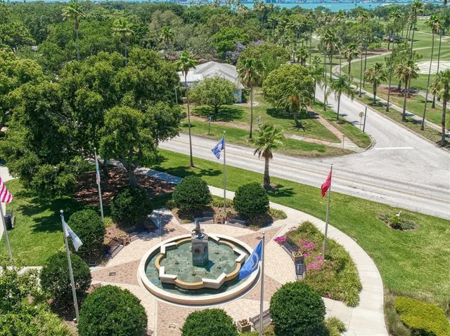 $2,925,000 | 14 Sunset Bay Drive, Belleair, FL 33756