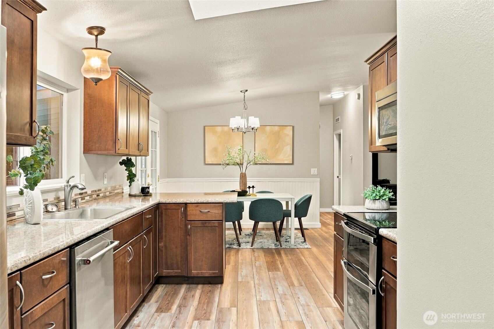 23150 Franklin Road Mount Vernon, WA 98273 - Photo 13 of 40 Gallery Image 13