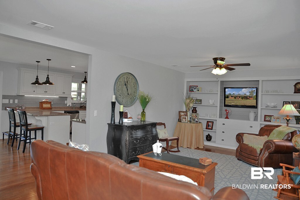138 Baker Street Atmore, AL 36502 - Photo 4 of 50