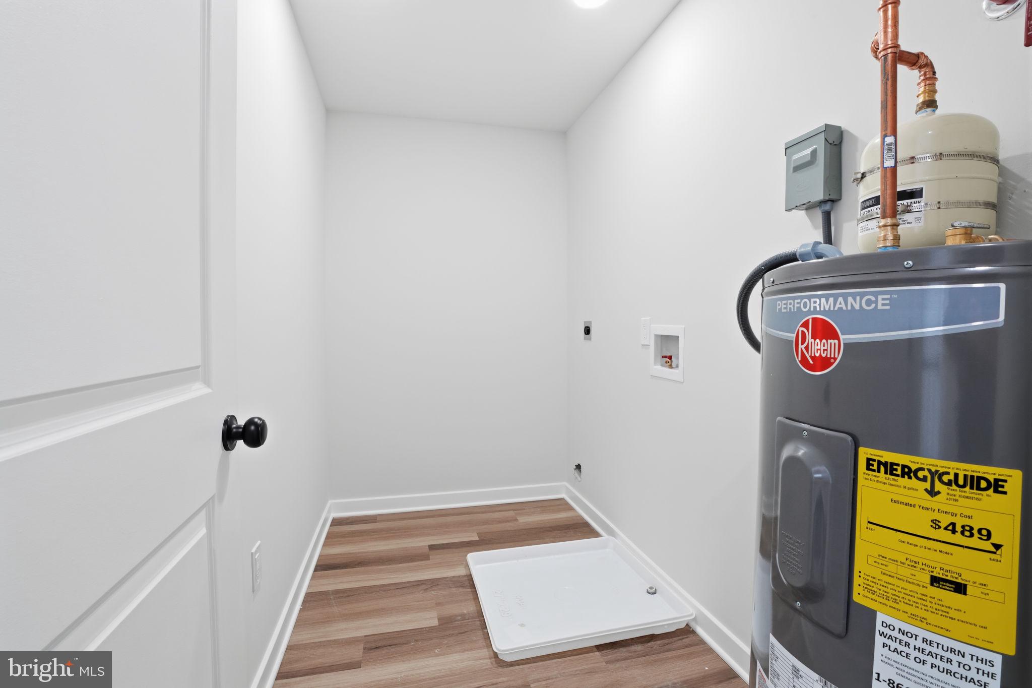 705 Merlin Street Bristol, PA 19007 - Photo 36 of 37 Laundry room