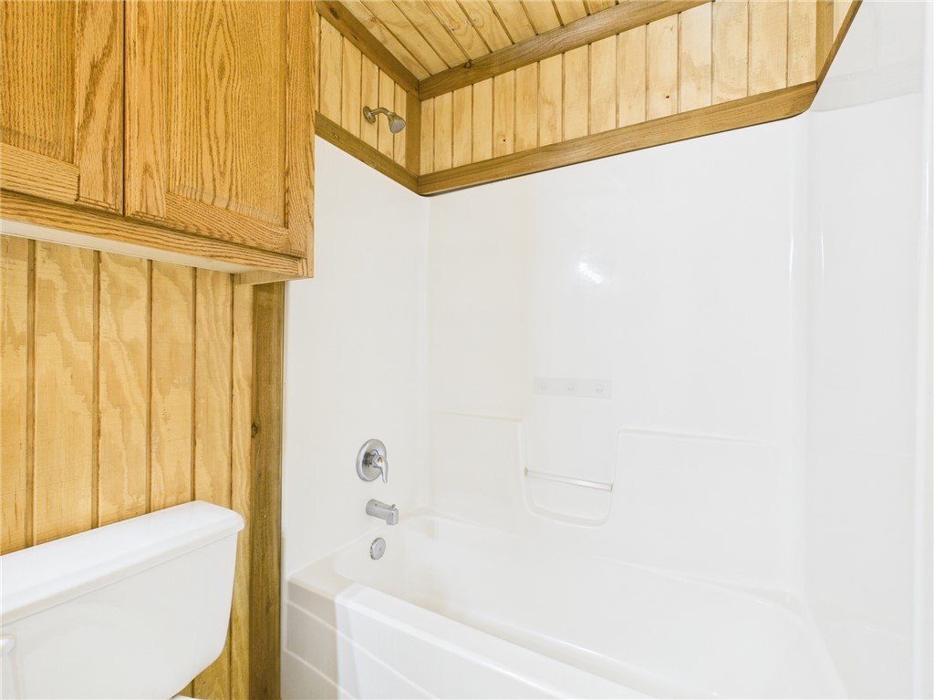 5454 Leonard Road Bryan, TX 77807 - Photo 11 of 24 Gallery Image 11