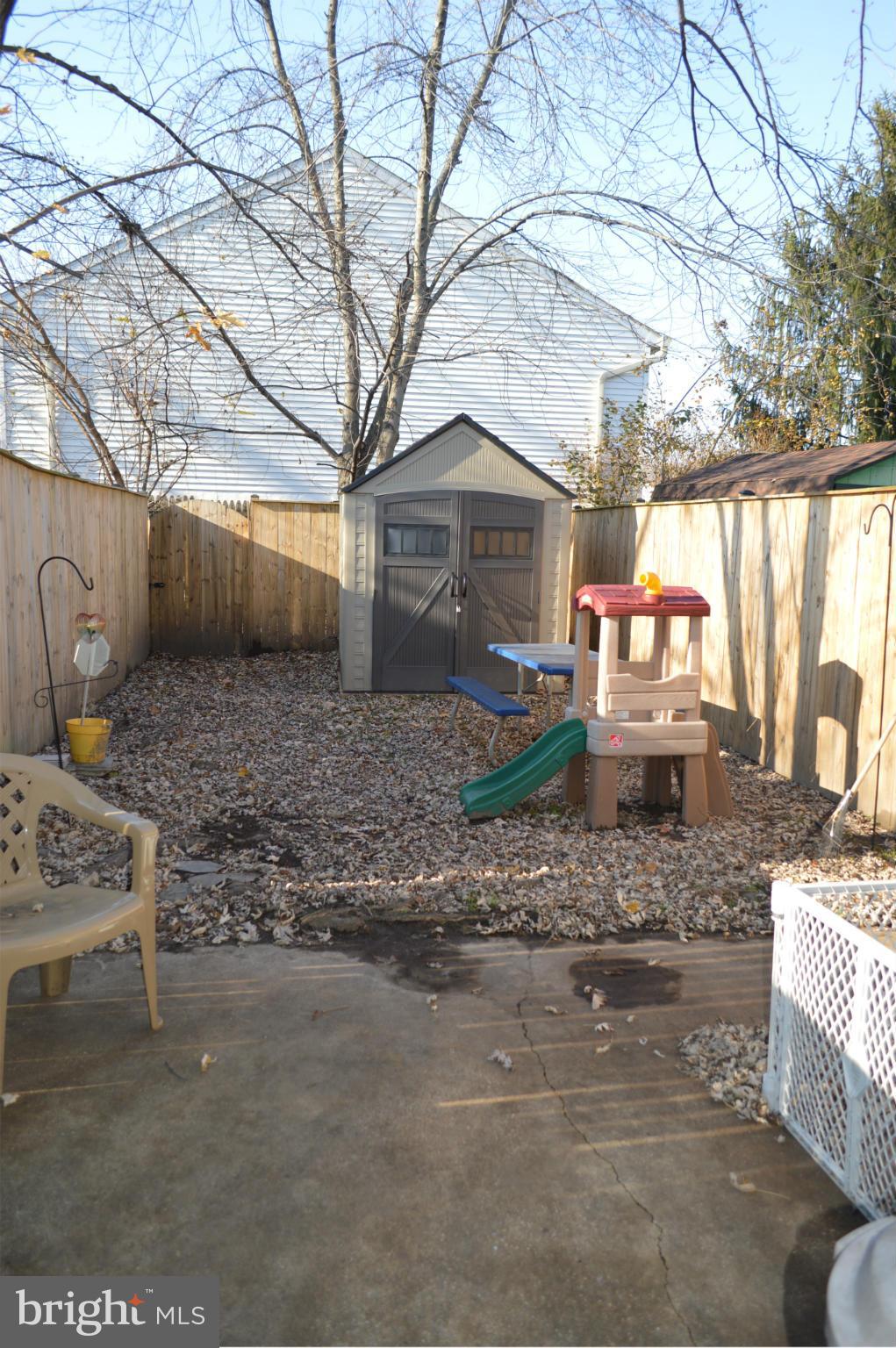 3924 Misty View Road Baltimore, MD 21220 - Photo 6 of 13 Exterior (Rear)