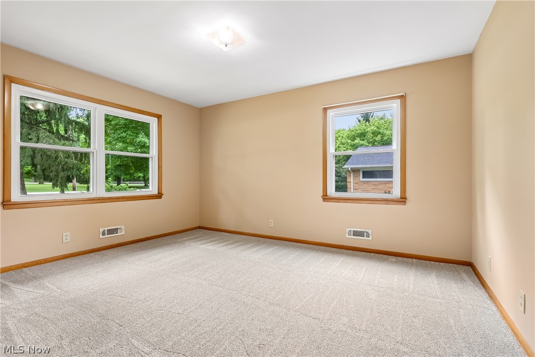 15186 Drake Road Strongsville, OH 44136 - Photo 28 of 50 Gallery Image 28