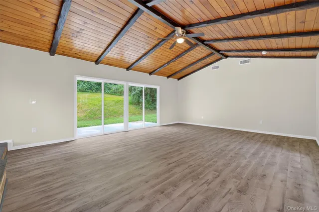 $555,000 | 7 Penny Lane, Marlboro, NY 12542