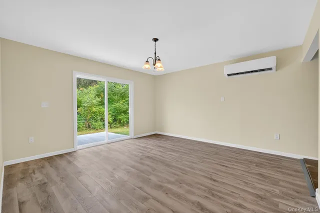 $555,000 | 7 Penny Lane, Marlboro, NY 12542