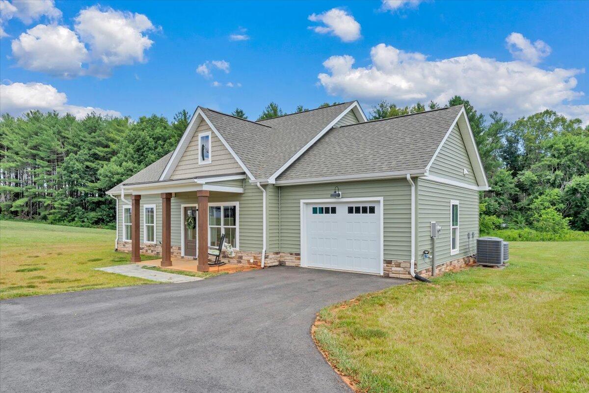 1581 Burnt Chimney Road Wirtz, VA 24184 - Photo 42 of 44 42-MIB03105