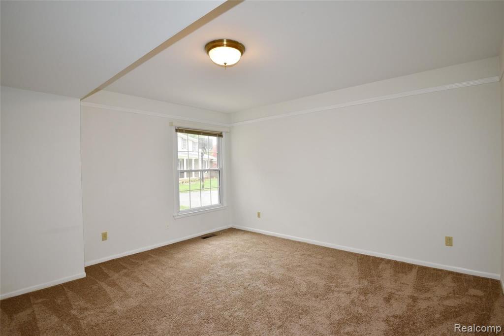 19501 Waltham Road Beverly Hills, MI 48025 - Photo 25 of 30