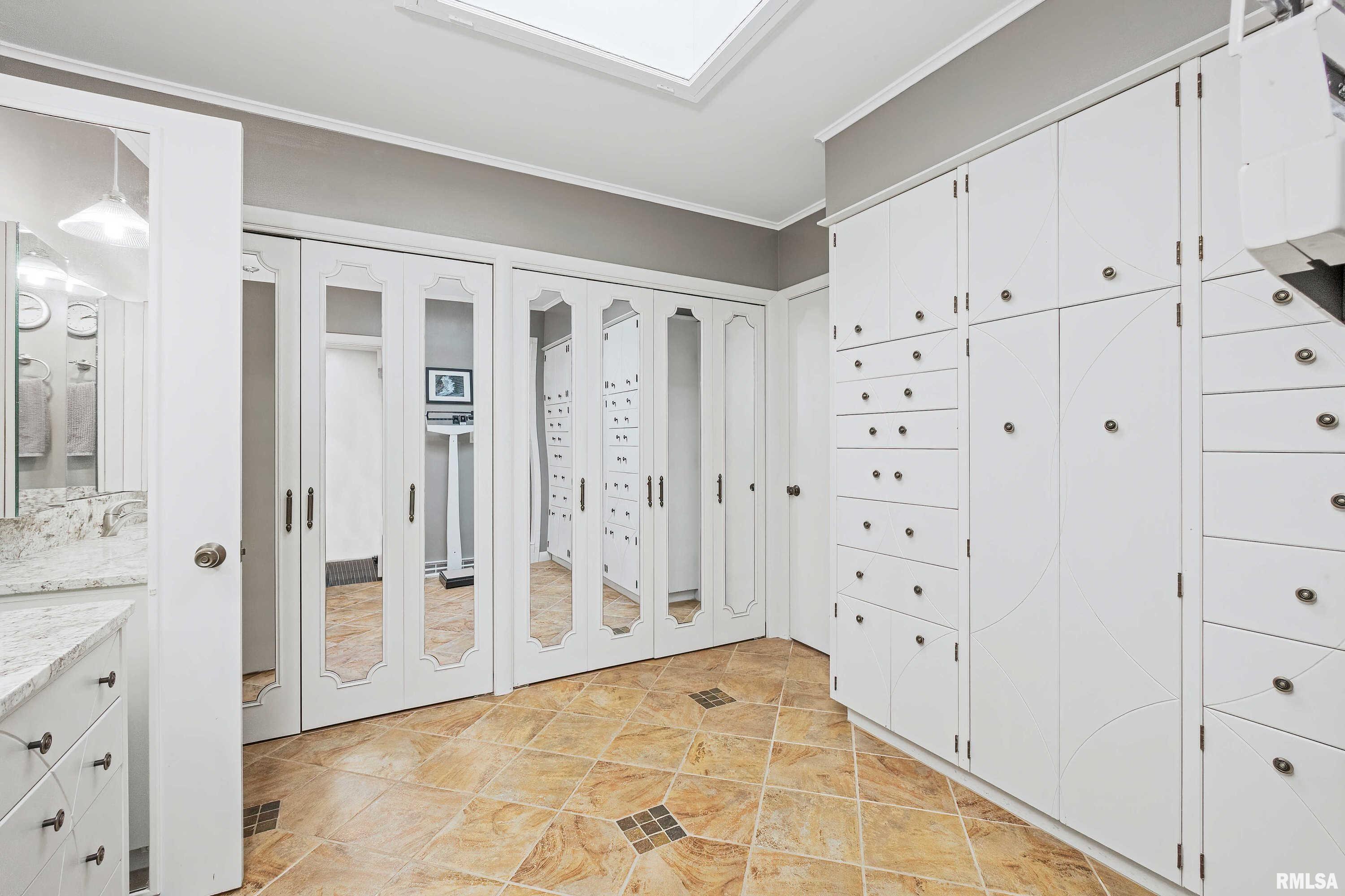 3752 47th St Drive Moline, IL 61265 - Photo 23 of 37