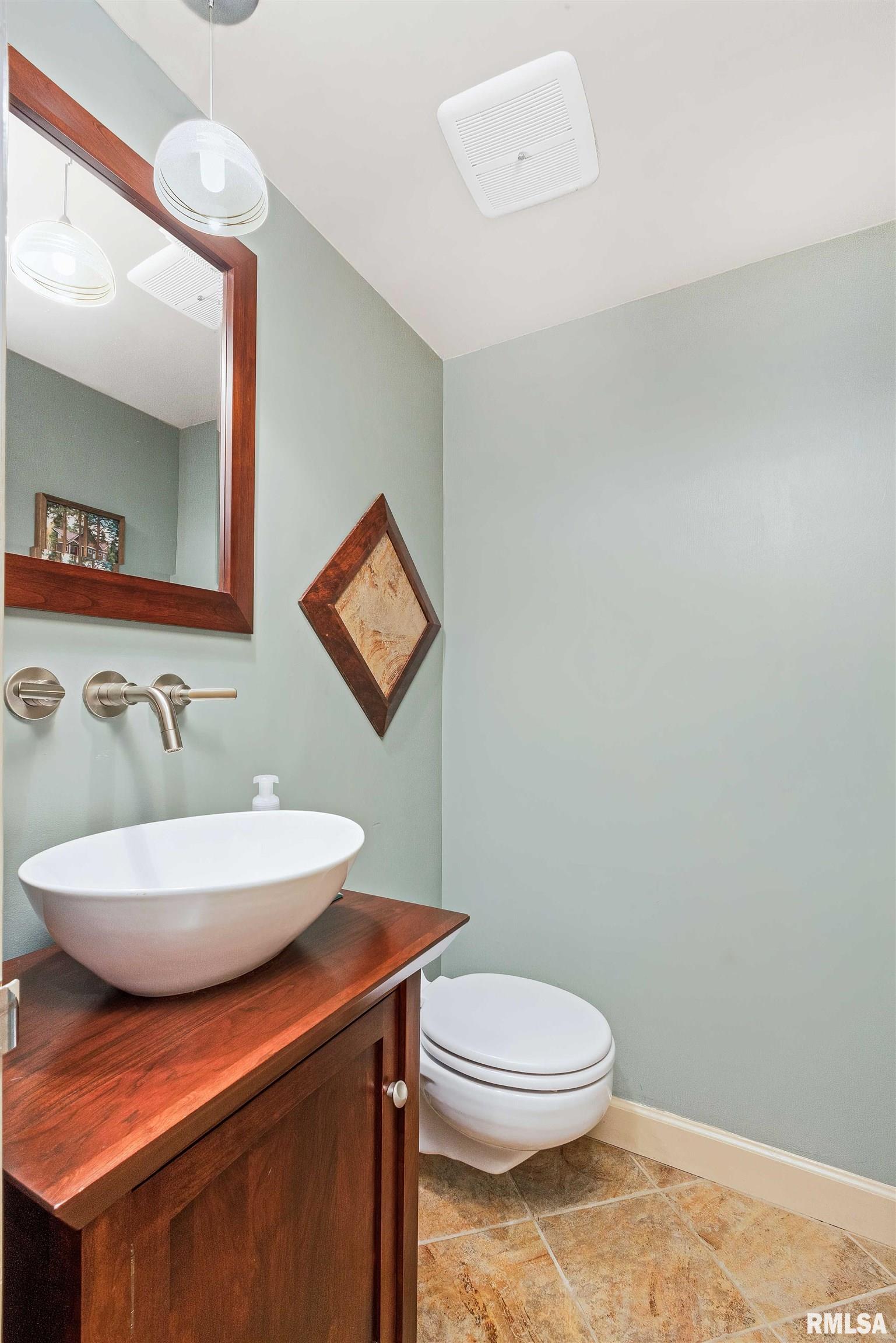 3752 47th St Drive Moline, IL 61265 - Photo 30 of 37