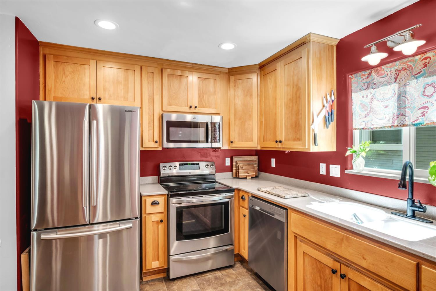 981 Garden Loop Placerville, CA 95667 - Photo 10 of 39