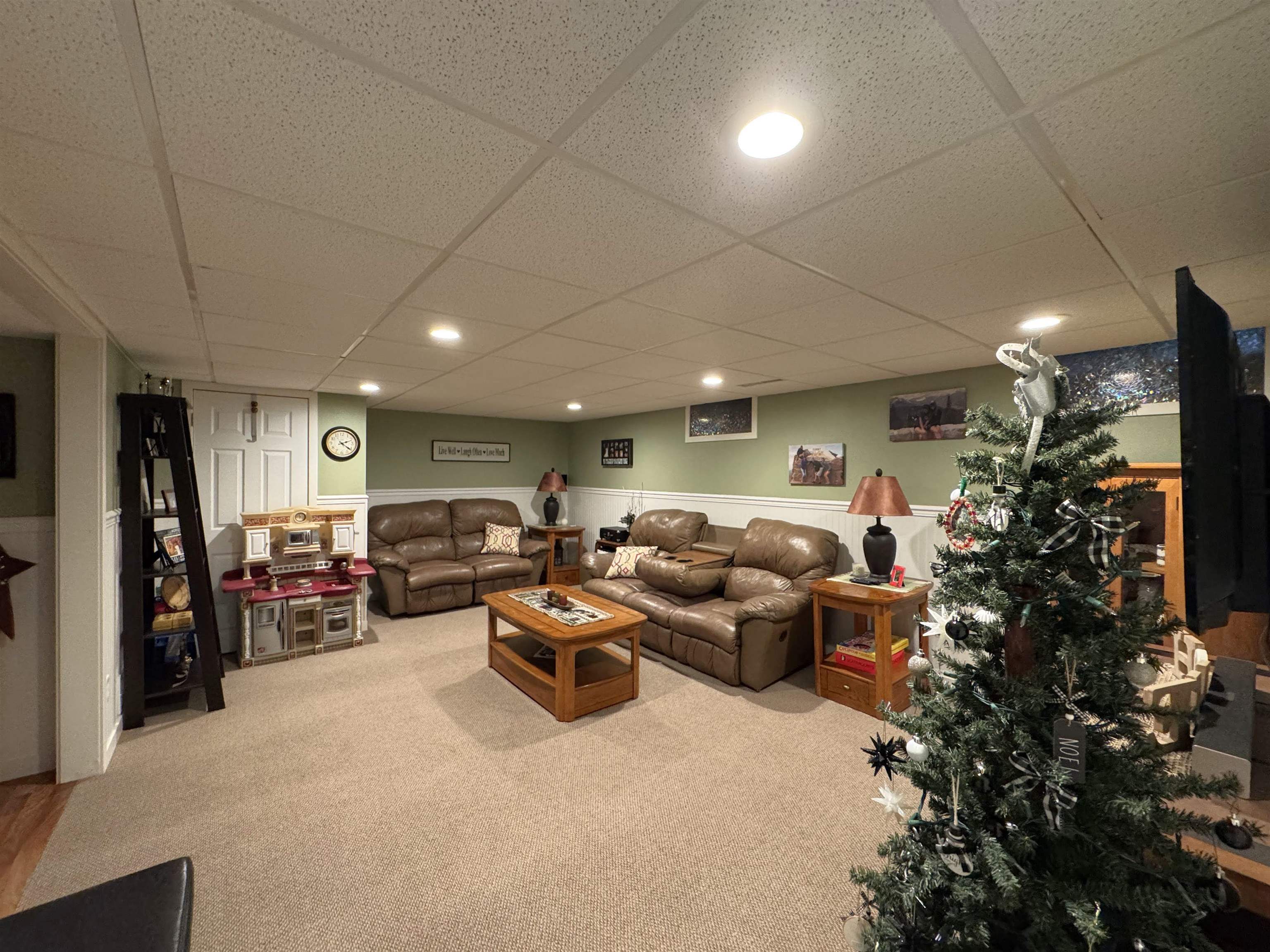 2714 8th Street Monroe, WI 53566 - Photo 37 of 61