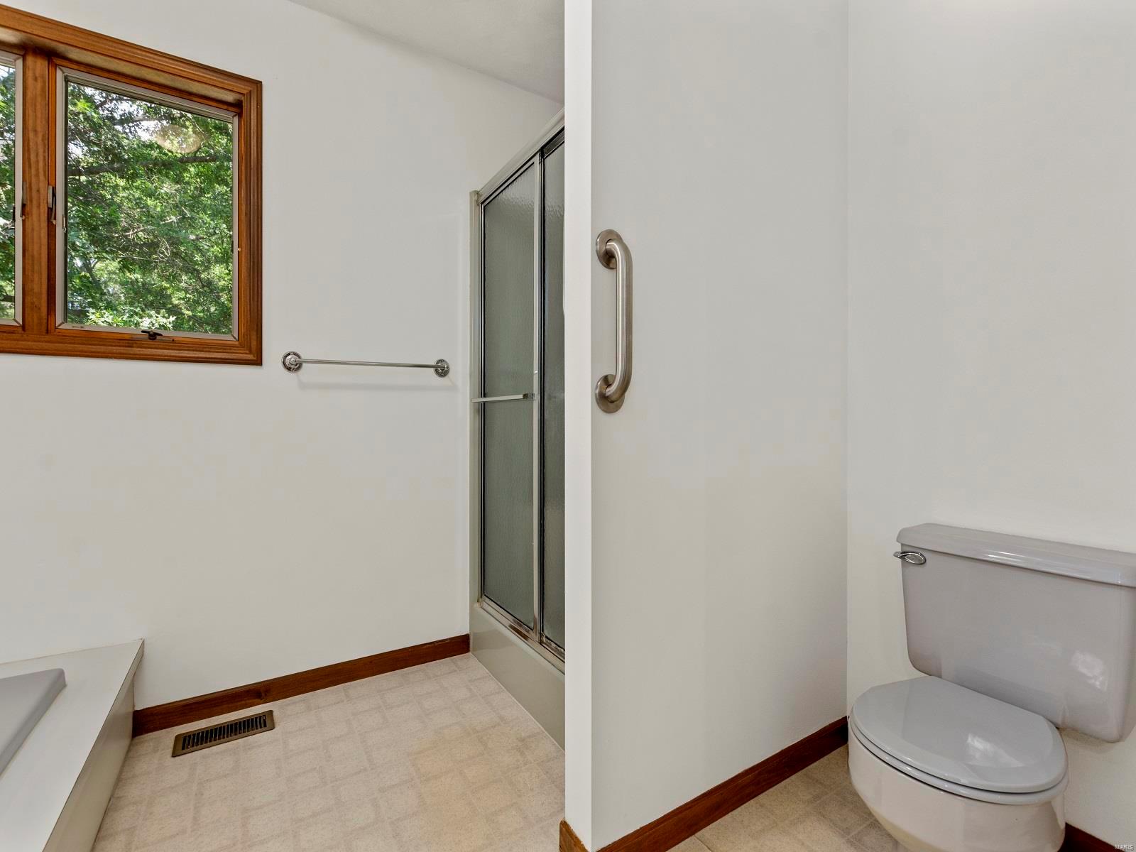 1935 Lebanon Avenue Belleville, IL 62221 - Photo 32 of 70