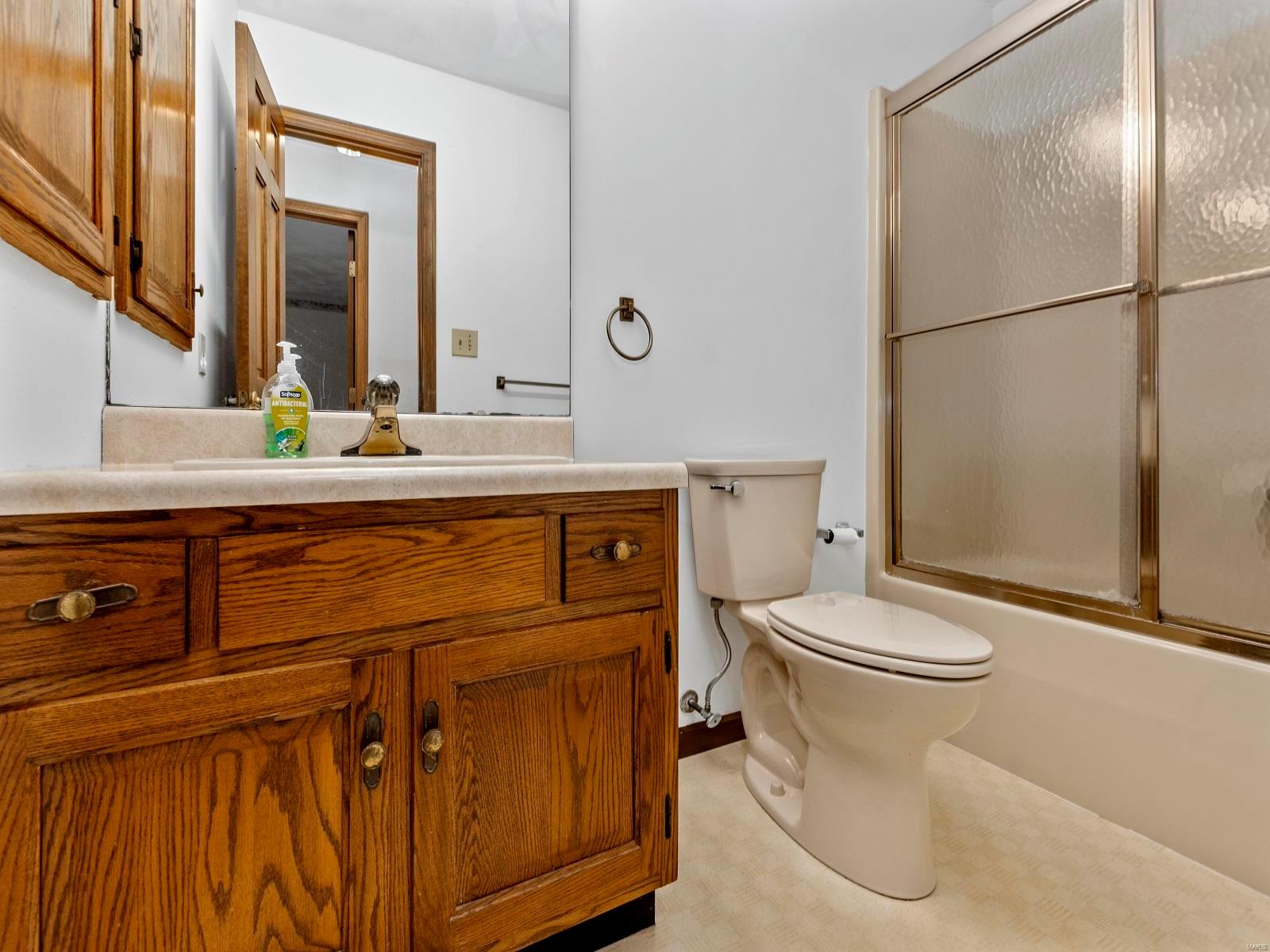 1935 Lebanon Avenue Belleville, IL 62221 - Photo 37 of 70