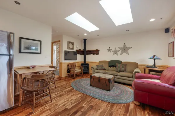 $1,190,000 | 1534 Highway 1, Bodega Bay, CA 94923