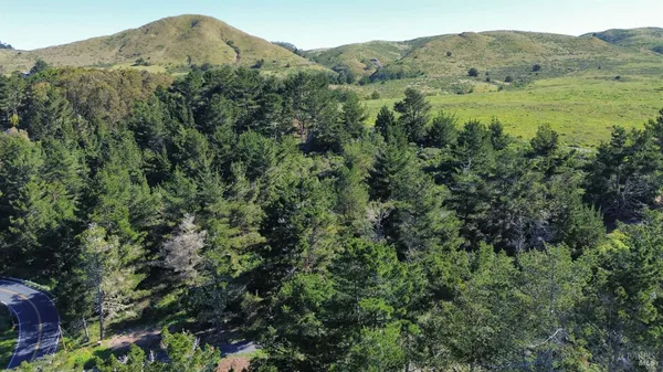 $1,190,000 | 1534 Highway 1, Bodega Bay, CA 94923