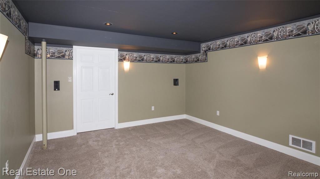 2631 Clivedon Road Howell, MI 48843 - Photo 30 of 32